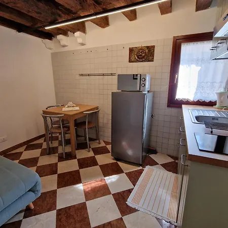 Veneziacentopercento Nicoli Apartment *