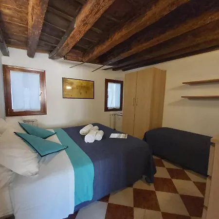 Veneziacentopercento Nicoli Apartament *