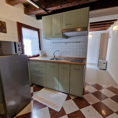 Veneziacentopercento Nicoli Appartement *